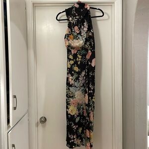 Size small Petal and Pup floral dress